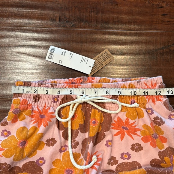 New Floral Shorts Urban Outfitters Out From Under, Bohemian, Size XS, NWT! - Picture 3 of 9